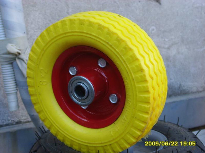 Zig Pattern High Quality PU Wheel for Wheel Barow
