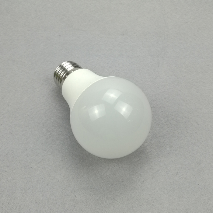 Energy Saving A60 7W E27 Aluminum LED Lamp Bulb with Ce, RoHS Approval