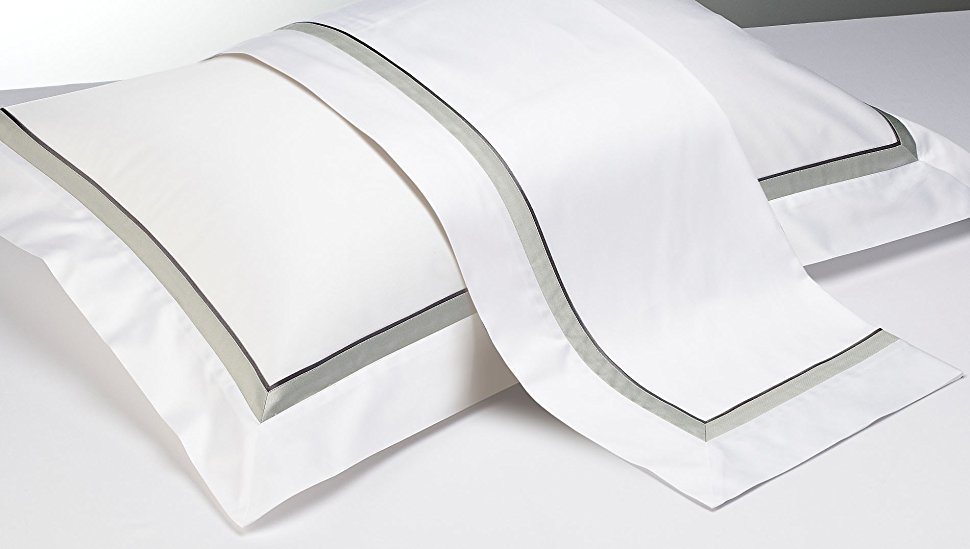 White Super Soft Microfiber 4 Pieces Bed Sheet Set