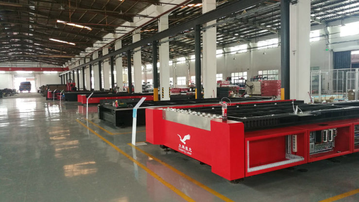 CNC Fiber Laser Cutting/Engraving Machine Ipg 1kw for Cutter 10mm Carbon Steel