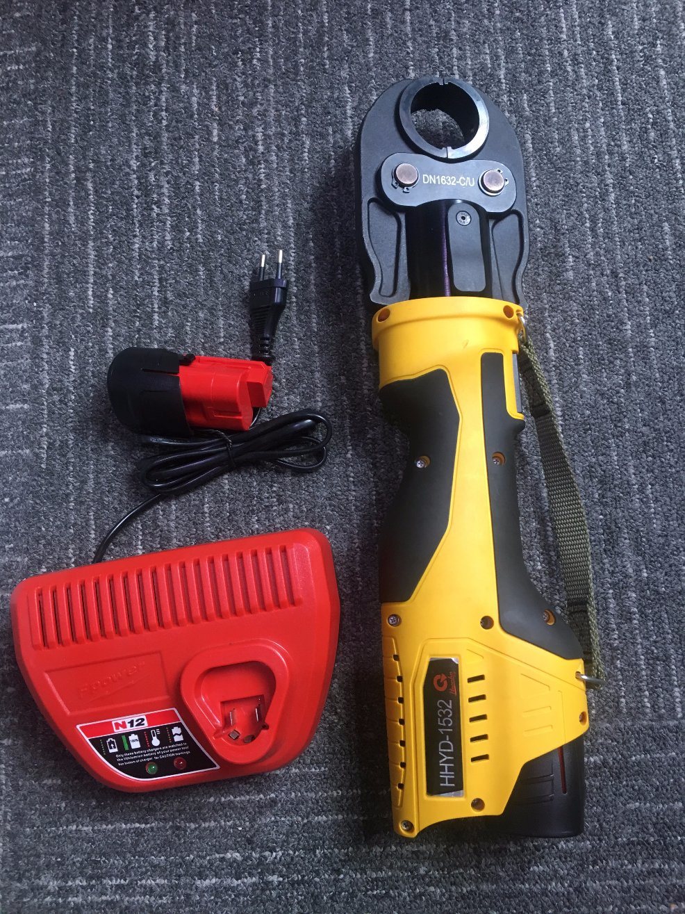 Hhyd-1532 Electrical Hydraulic Pex Crimping Tool Plumbing Crimping Tool for Stainless Steel Tube, High QualityÂ 