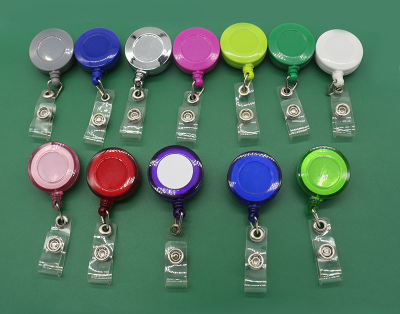 Retractable Badge Reels Clips Ski Pass ID Card Badge Holder