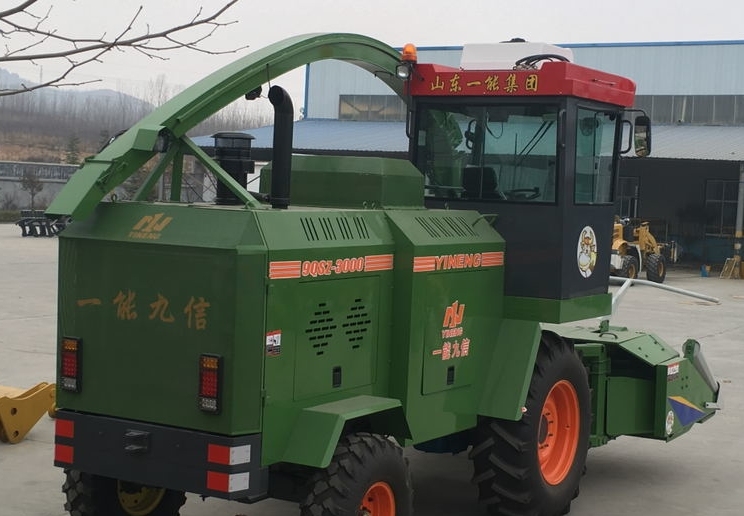 Claas New Tech Green and Yellow Forage Harvester (9qsz3000)