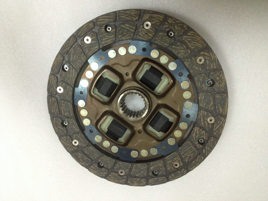 High Quality Auto Parts Clutch Disc for Toyota 31250-28140