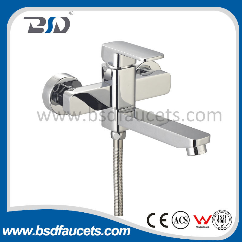 Wall Mounted Luxury Square Single Handle Brass Bath Mixer Faucet