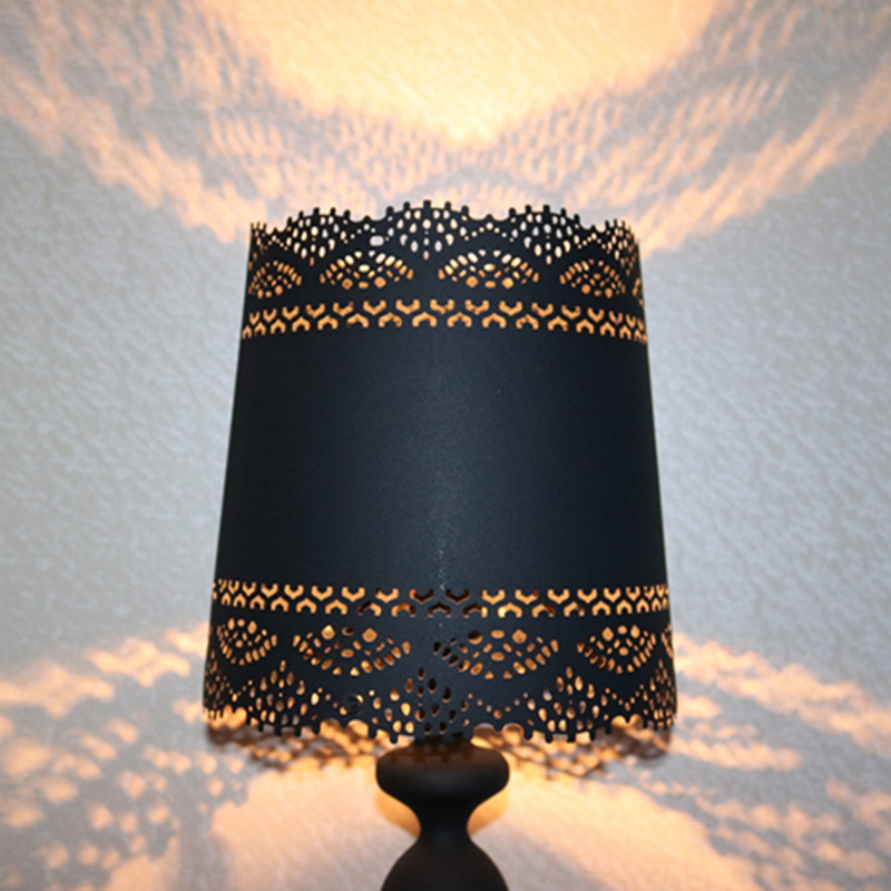 European Style Black Iron Cutting Bedside Table Lamp