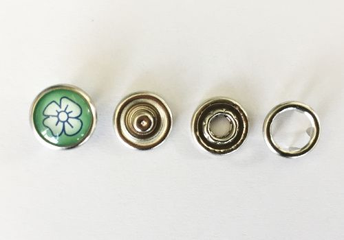 Custom Flower Logo Metal Brass Pearl Prong Snap Button for Cloth