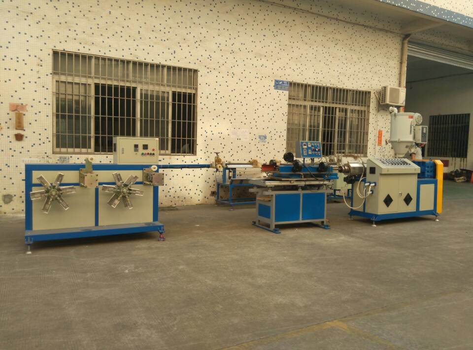 High Precision Single Wall Corrugated Pipe Plastic Extruder Machine