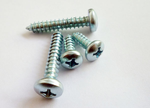 DIN7981 Galvanized Pan Head Self Tapping Screws