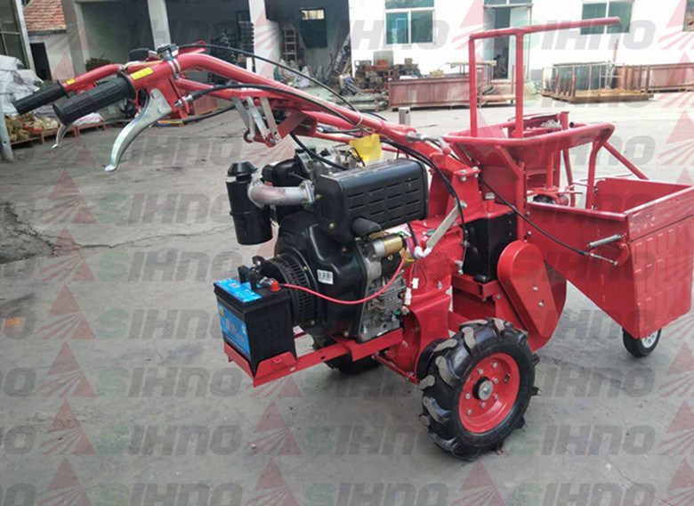 Mini Corn Harvester Machine