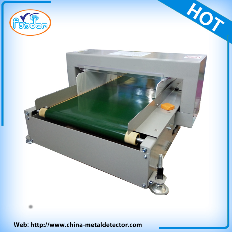 Conveyor Metal Detector Machine in Garments