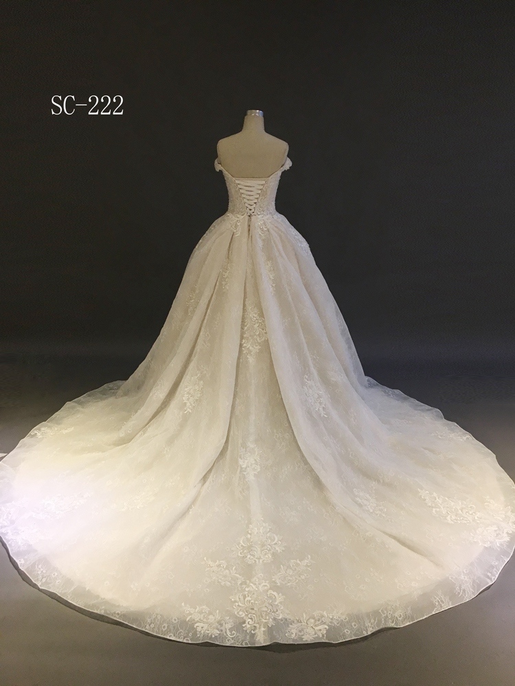 2018 Designer Champagne Colored Bridal Gowns Fashion High Quality Beading Wedding Dress Bridal Ball Gown