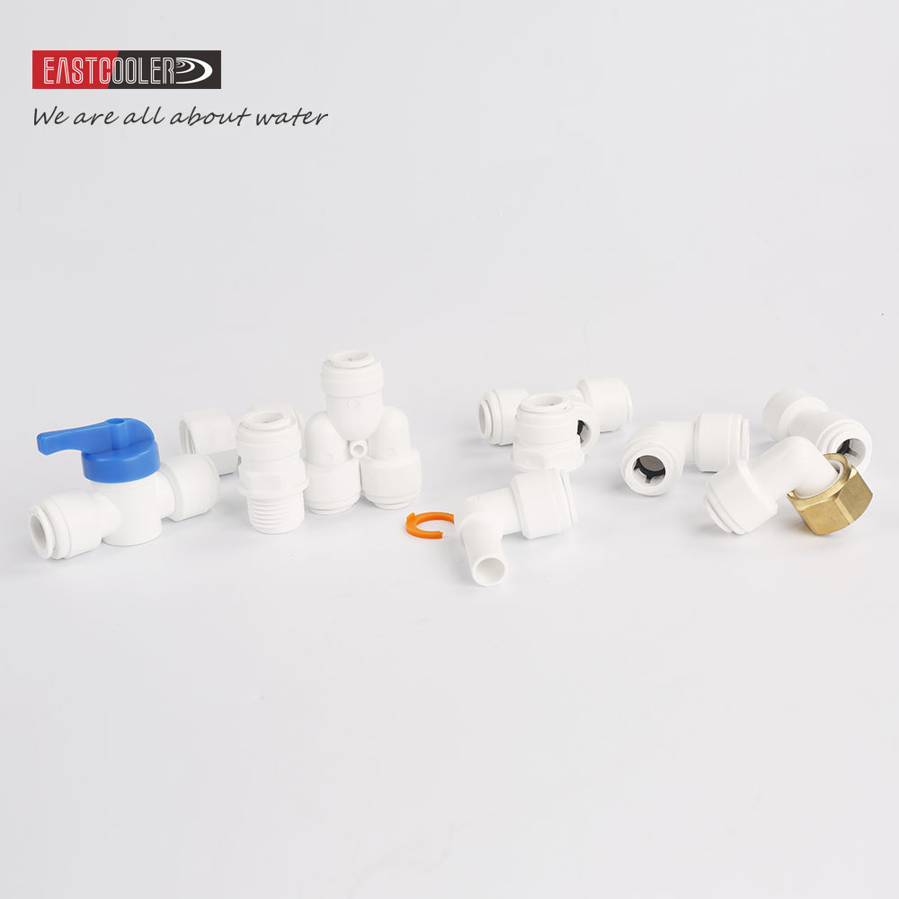  Material 4 Way Bulk Head Union Water Fitting for RO Water Filter