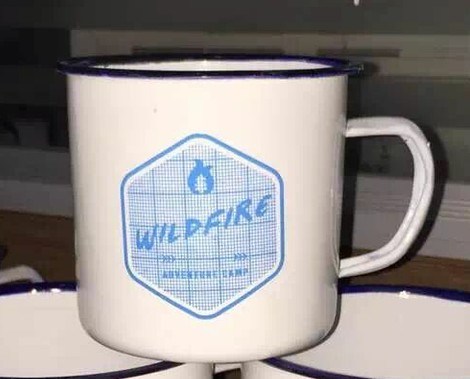 Promotional Gifts Enamel Mug with Enamel Hand