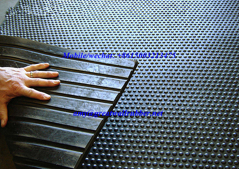 Anti Slip Round Stud DOT Rubber Flooring Cow Stable Mat