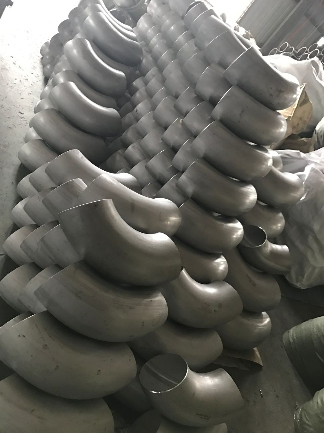 Stainless Steel Seamless 90 Degree Pipe Fittings Butt Welded Elbow