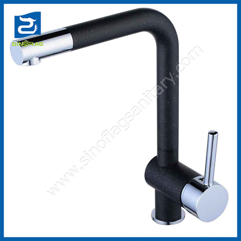 Fashionable White Pull out Loaded Kitchen Sink Mixer Tap