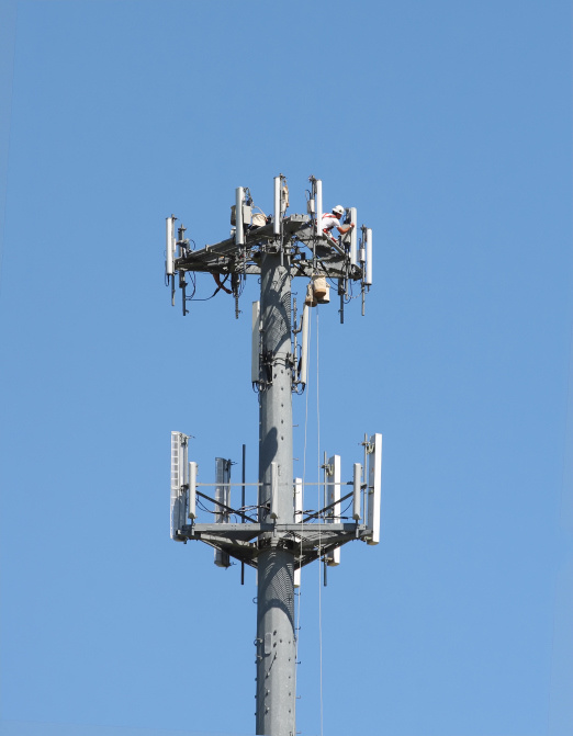 4G Cell Phone Telecom Bts Self Supporting Single Pole Tower