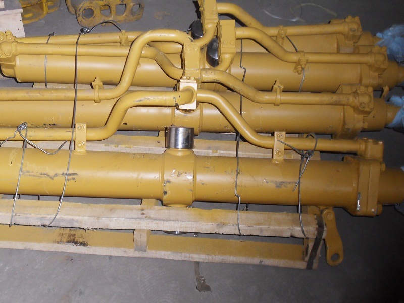 Shantui Dozer Blade Lift Cylinder