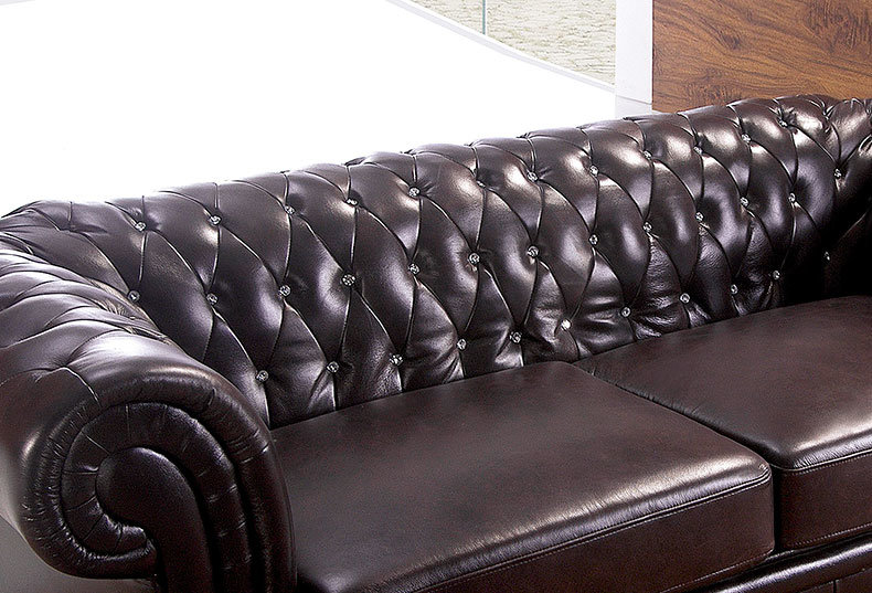 637 Classic Leather Chesterfield Sofa Set