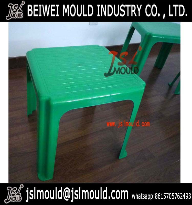 Injection Plastic Table Mold Manufacturer in Huangyan