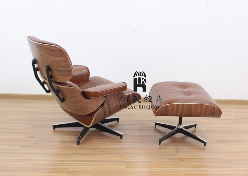 Charles Eames Lounge Chair and Ottoman (9021)