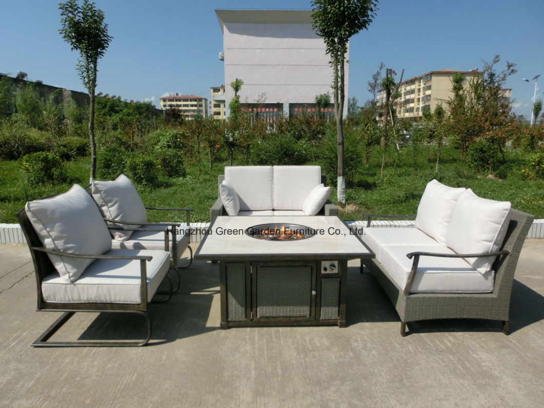 Modular Patio Furniture Rttan Sofa Set with Fire Pit