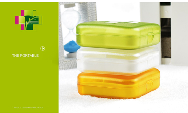 4 Compartments Plastic Small Size Pill and Medication Storage Box