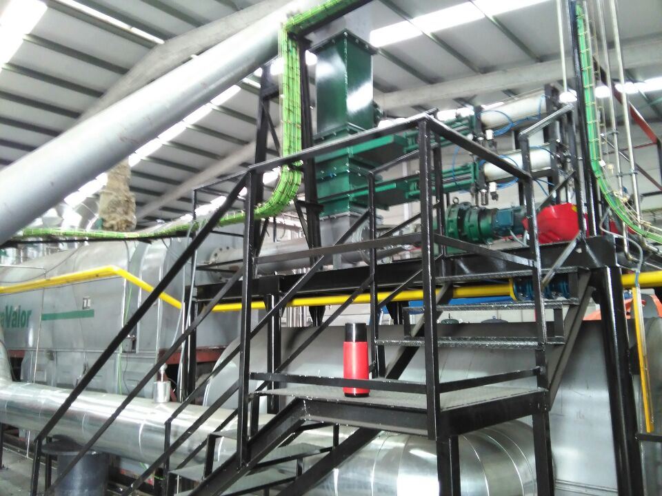 10t/20t Batch Type Waste Tire Pyrolysis Equipment on Hot Sale!