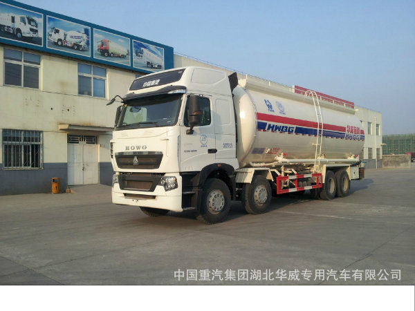 Sintruk Huawin 35 Cbm Bulk Cement Truck