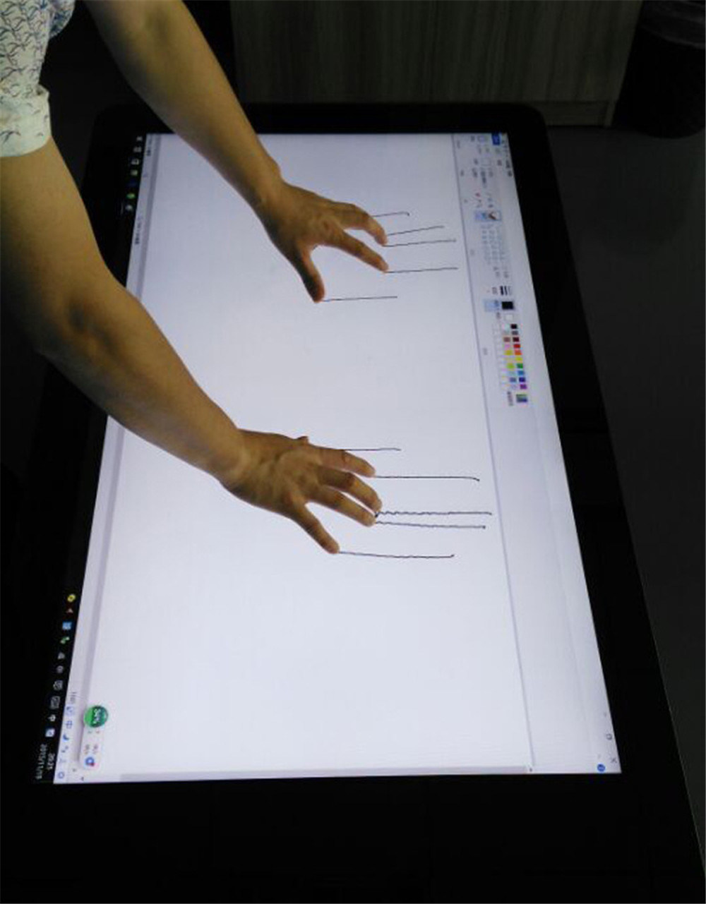 Interactive Indoor LED Multi Touch Screen Coffee Table for Game/Conference/Restaurant