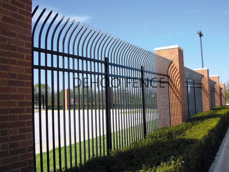 Ce/SGS Interpon Coated Galvanized Curved Picket Security Fence