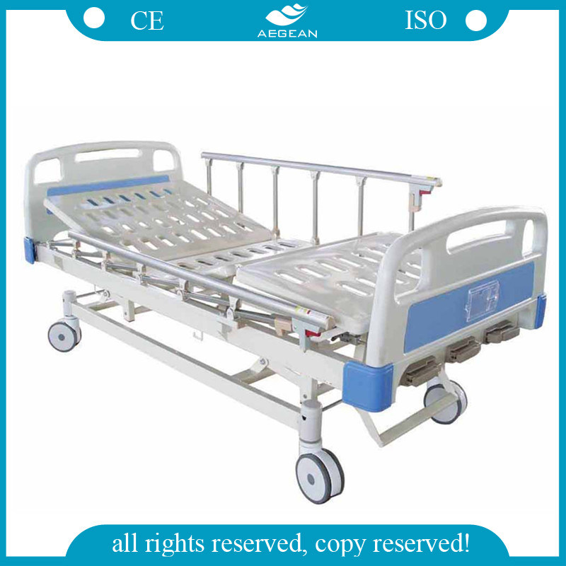 AG-BMS007 Ce ISO Approved Three Functions Manual Medical Treatment Beds