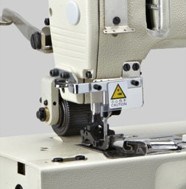 3-Needle Flat-Bed Double Chain Stitch Machine for Lap Seaming