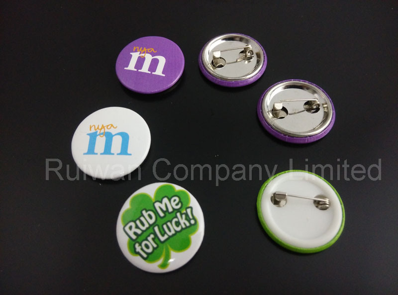 Custom Cartoon Tin Button Badges with Safety Pin