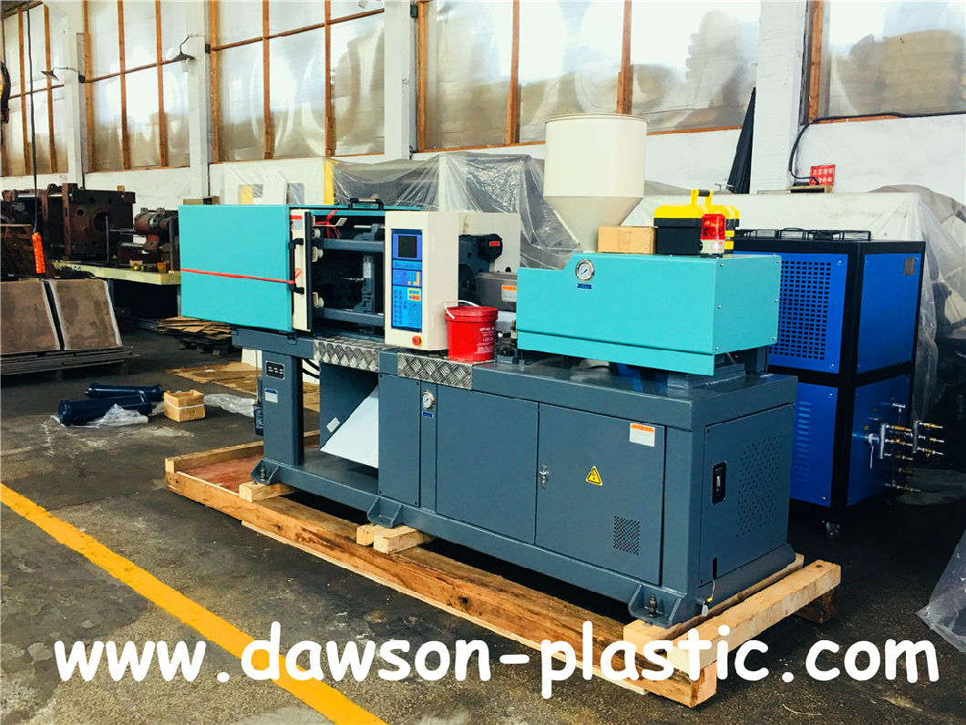 Plastic Injection Molding Machine with Servo Motor