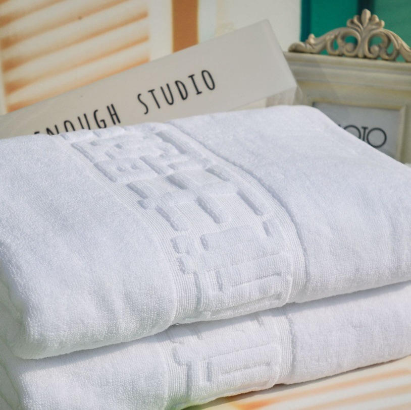 Customized Hotel Logo Jacquard Cotton Terry Bath Towel