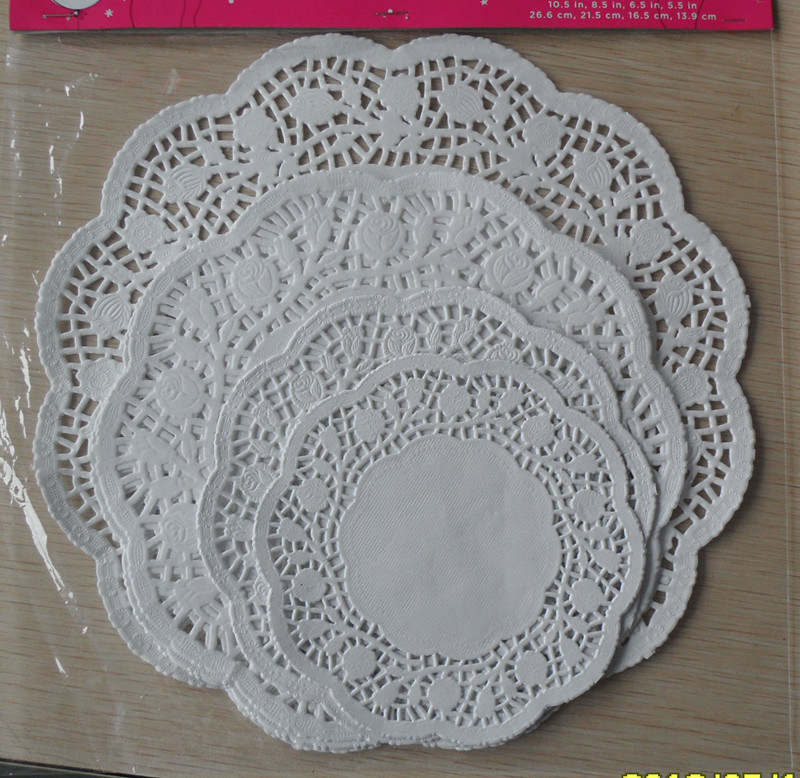 Round Paper Doyley with Flower Shape