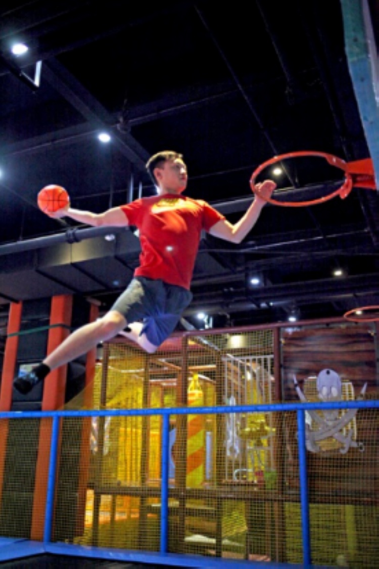 Ce Standard Indoor Playground Trampoline with Dodge Ball