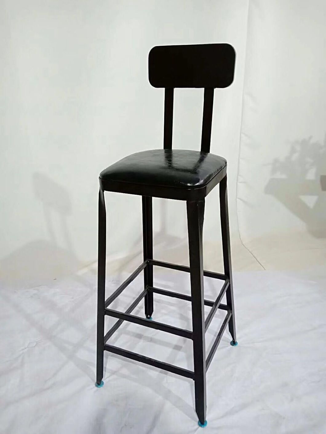 High Stand Metal Steel Iron Sheet Hotel Restaurant Dining Chair Bar Chair Cafe Chair with Board