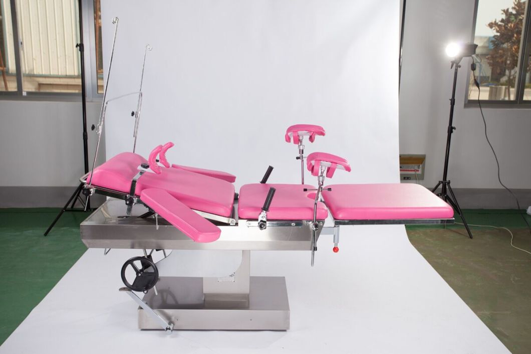 China Good Quality Hc-06A Multi-Function Gynecological Table Delivery Obstetric Bed with Low Price