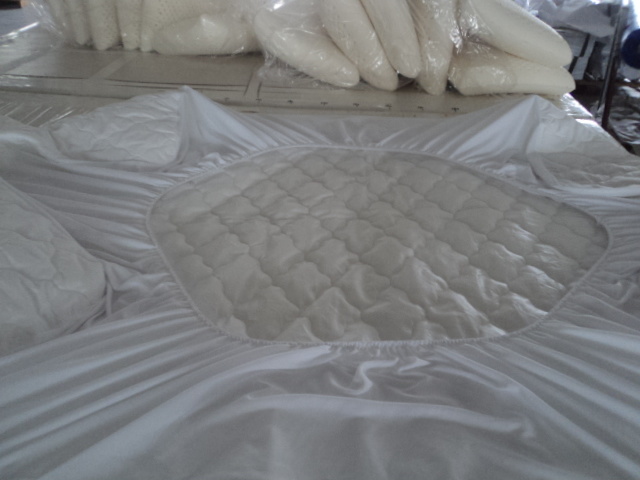 2018 Fashion Quilted Mattress Protector