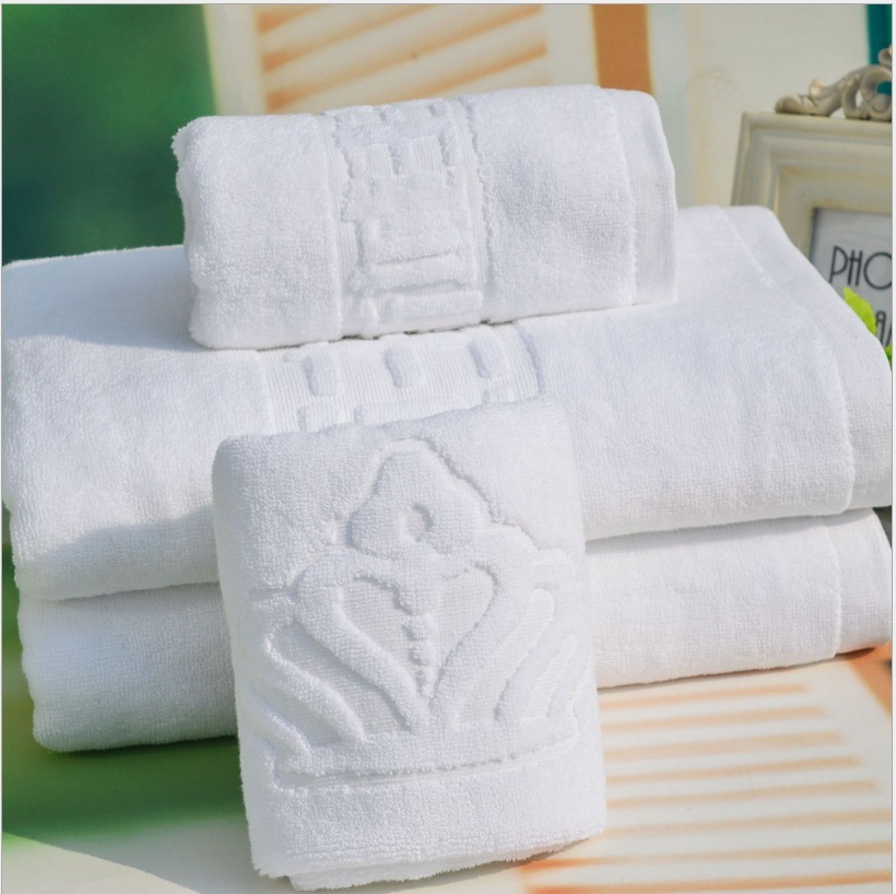 Customized Hotel Logo Jacquard Cotton Terry Bath Towel