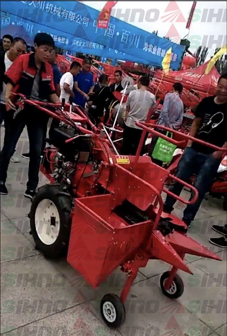 Corn Harvester for The Walking Tractor