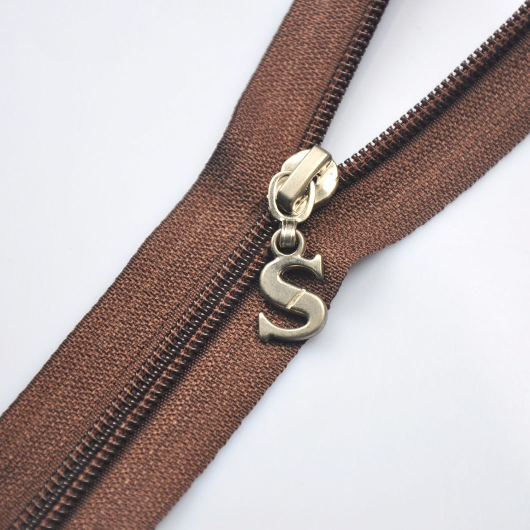 Made with Important Materials Custom Locking Zipper Pull