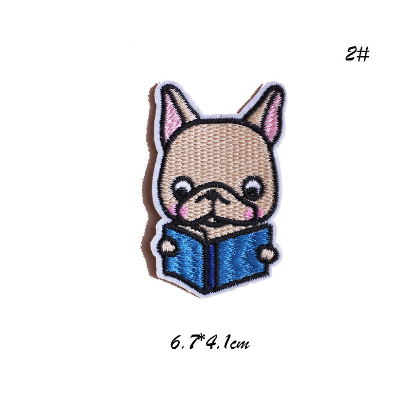 China Direct Factory Custom Lovely Bulldog Embroidery Patches for Clothes