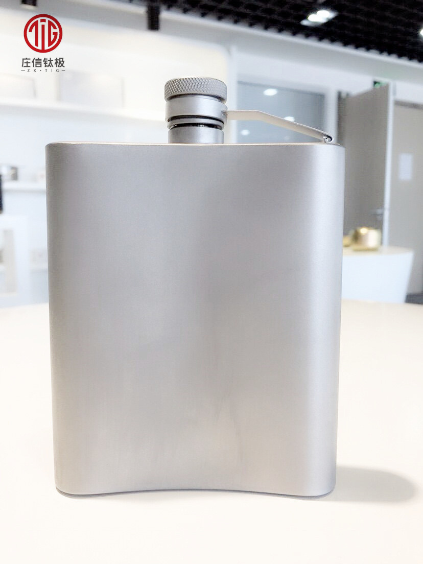 Outdoor Camping Drinking Set Titanium Wine Pot Hip Flask