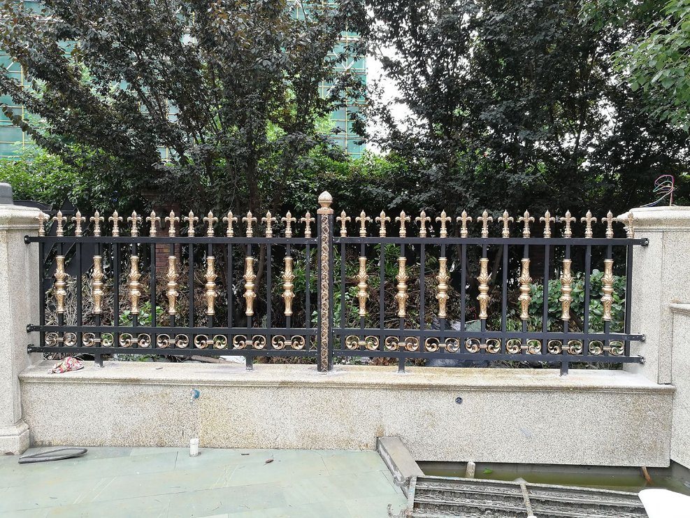 Iron Wrought Aluminium Garden Fence/Gate Fence