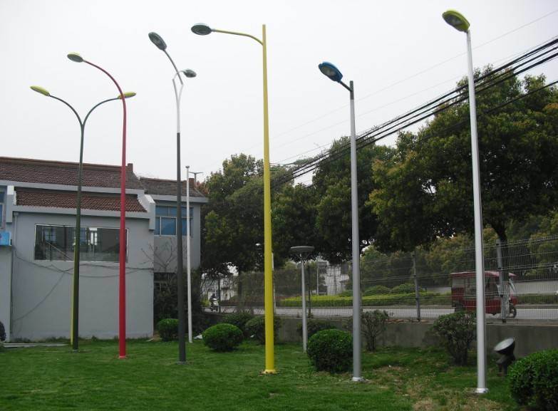 Galvanized and Powder Coated Outdoor Lighting Steel Poles