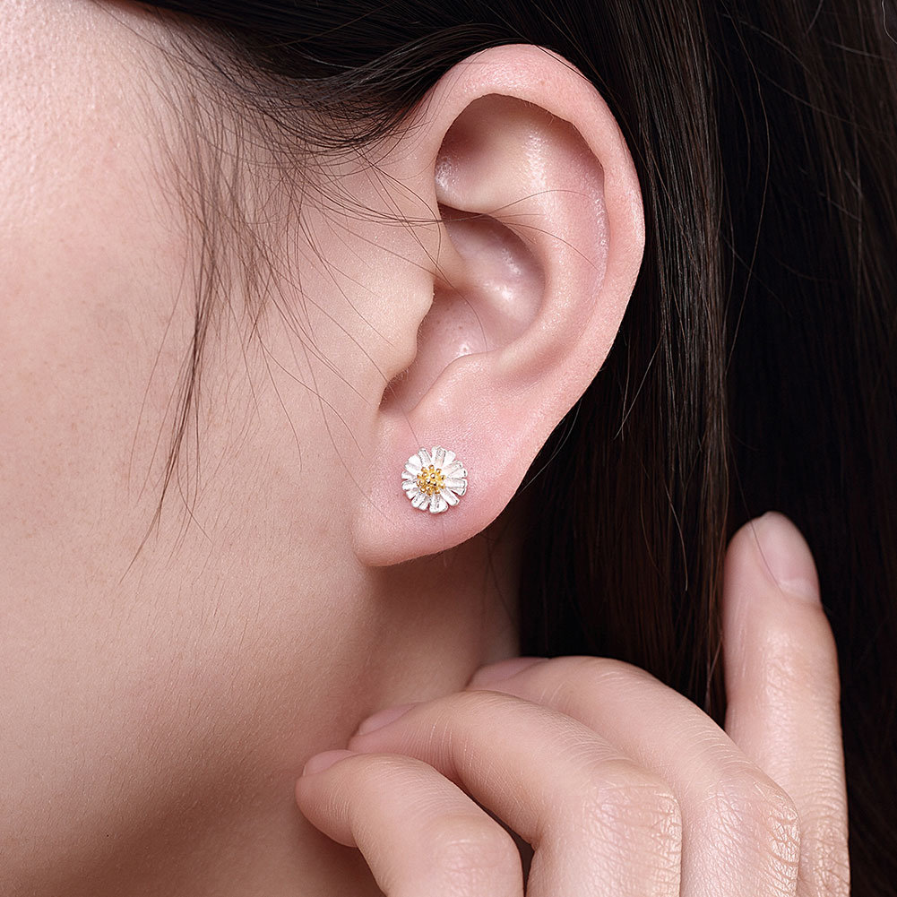 925 Sterling Silver Flower Shape Ear Stud Lovely Design Earring for Your Girl